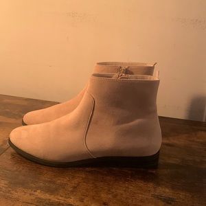 H&M cream faux suede ankle boots, Sz 40